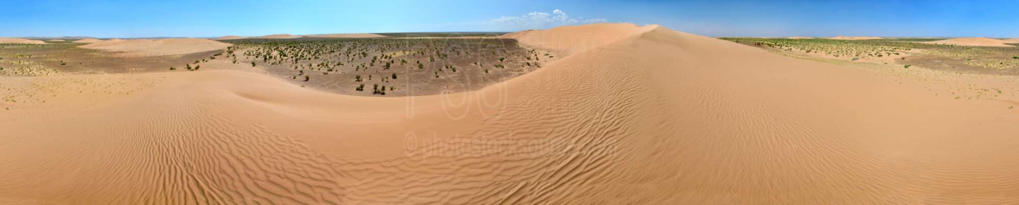 Top of Khongoryn Els Dunes